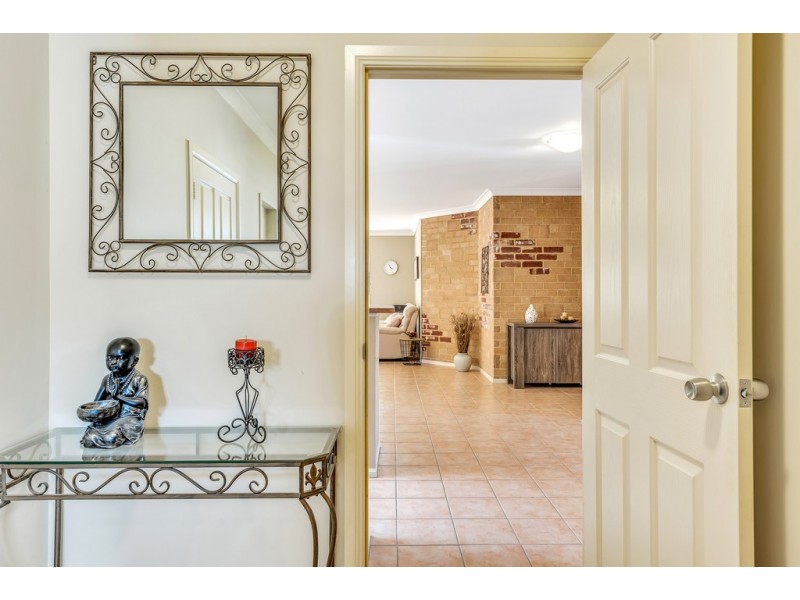 7 Carlisle Court, Hallett Cove SA 5158