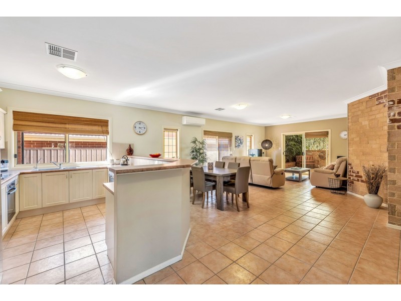 7 Carlisle Court, Hallett Cove SA 5158