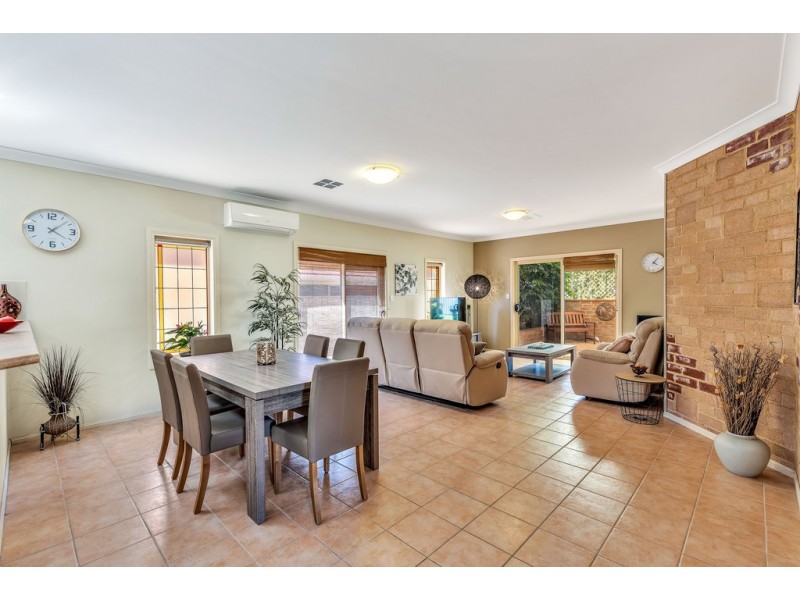 7 Carlisle Court, Hallett Cove SA 5158
