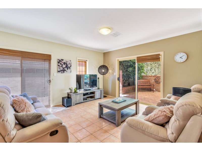 7 Carlisle Court, Hallett Cove SA 5158