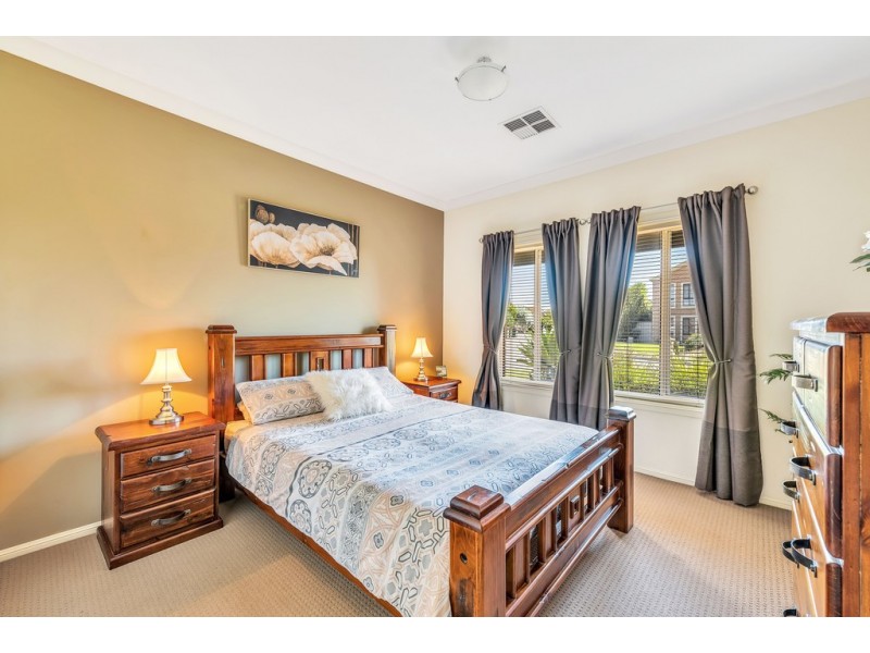 7 Carlisle Court, Hallett Cove SA 5158