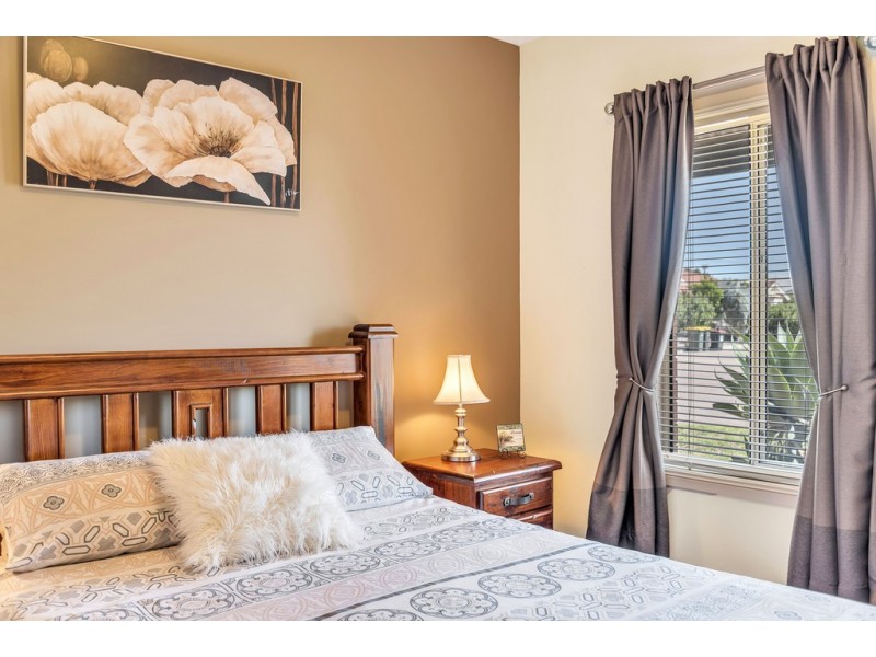 7 Carlisle Court, Hallett Cove SA 5158