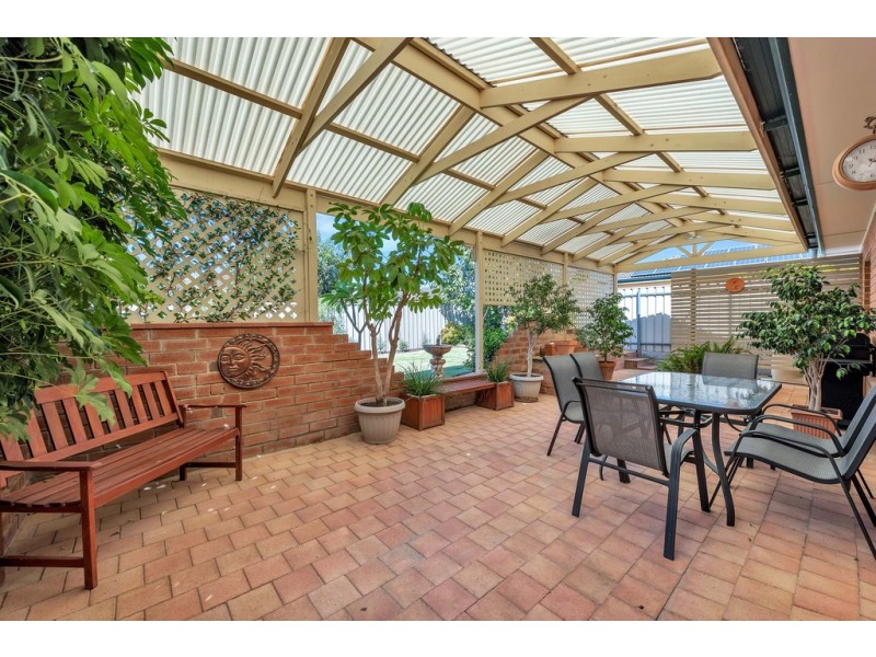 7 Carlisle Court, Hallett Cove SA 5158