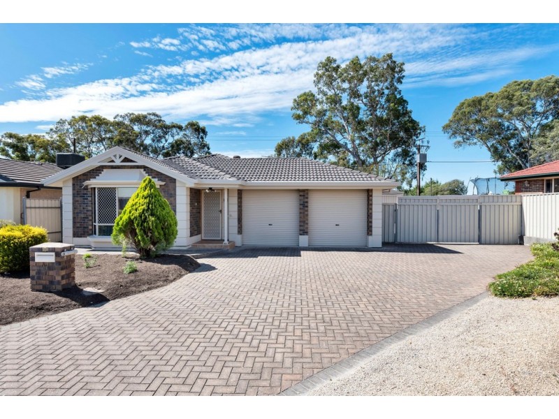 27 Jimmy Watson Drive, Woodcroft SA 5162