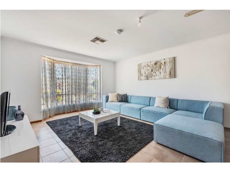 27 Jimmy Watson Drive, Woodcroft SA 5162