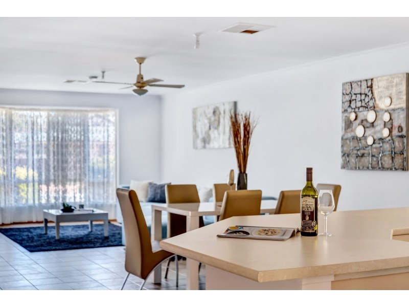 27 Jimmy Watson Drive, Woodcroft SA 5162