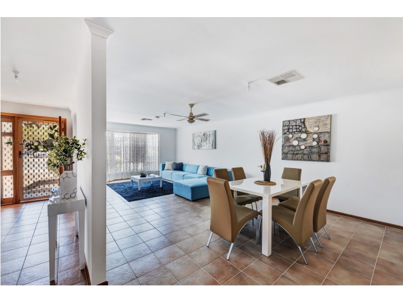 27 Jimmy Watson Drive, Woodcroft SA 5162