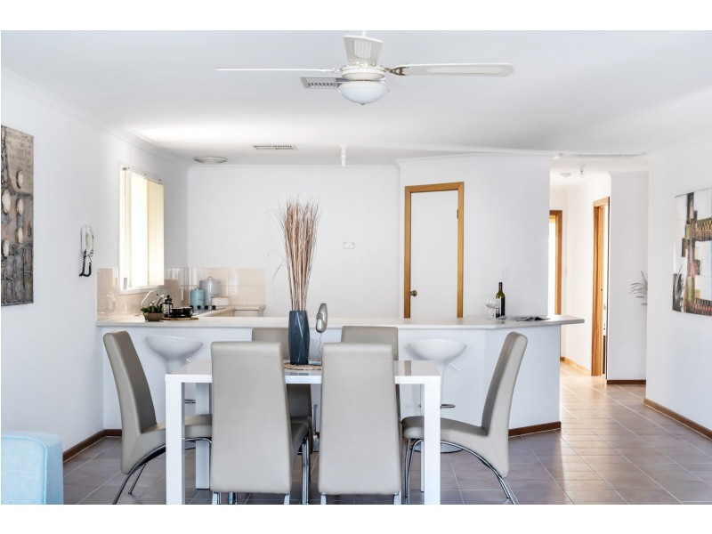 27 Jimmy Watson Drive, Woodcroft SA 5162