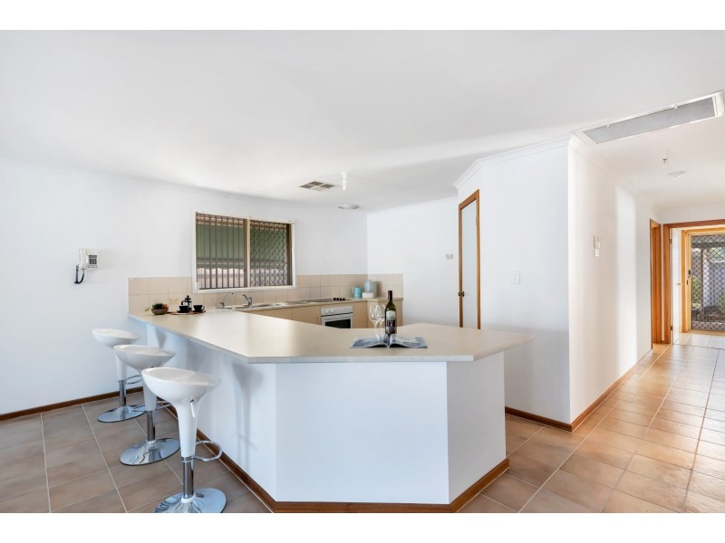 27 Jimmy Watson Drive, Woodcroft SA 5162