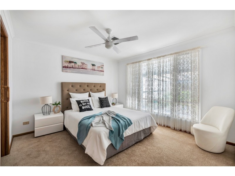 27 Jimmy Watson Drive, Woodcroft SA 5162