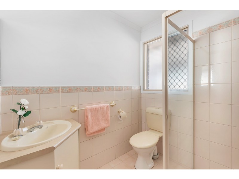 27 Jimmy Watson Drive, Woodcroft SA 5162