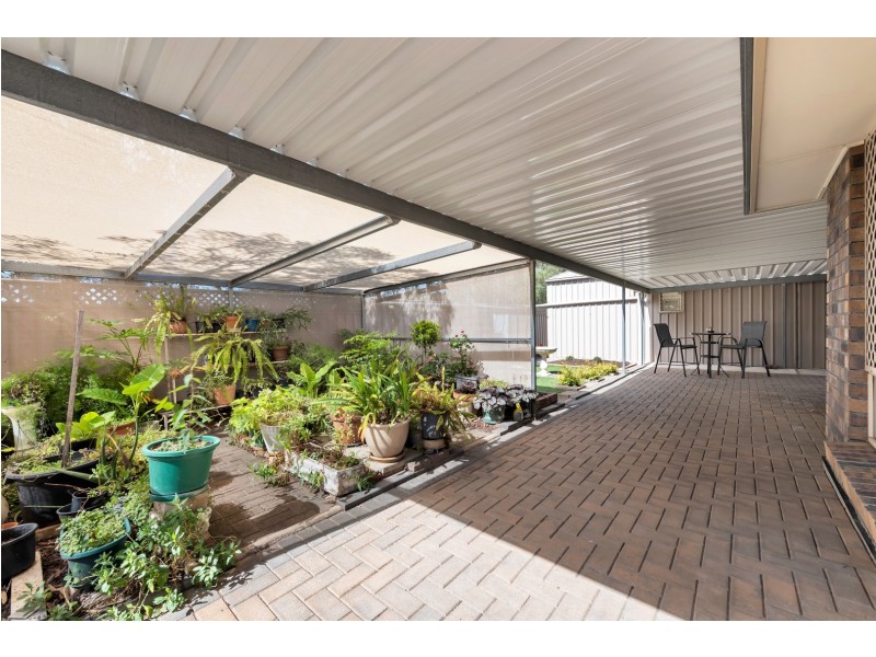 27 Jimmy Watson Drive, Woodcroft SA 5162