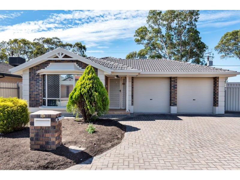 27 Jimmy Watson Drive, Woodcroft SA 5162