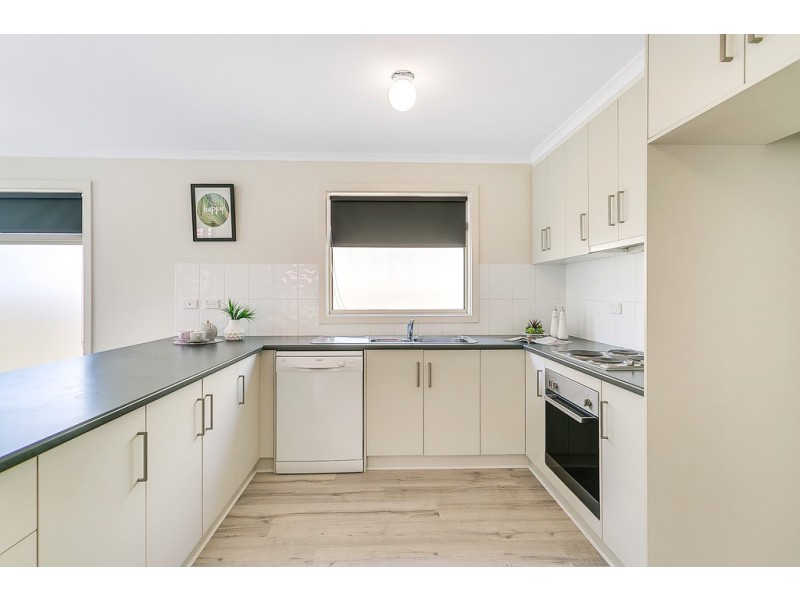 34 Sunningdale Drive, Christie Downs SA 5164