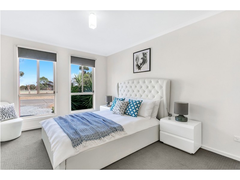 34 Sunningdale Drive, Christie Downs SA 5164