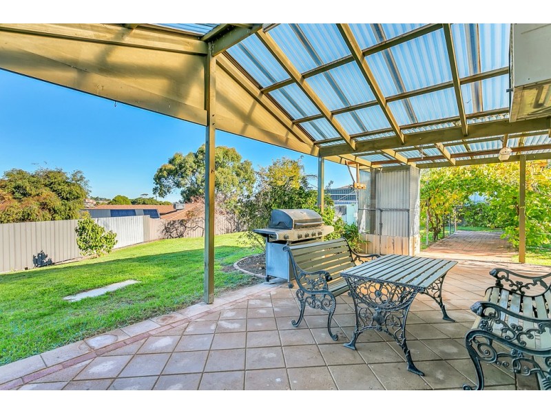 5 Karen Court, Hallett Cove SA 5158