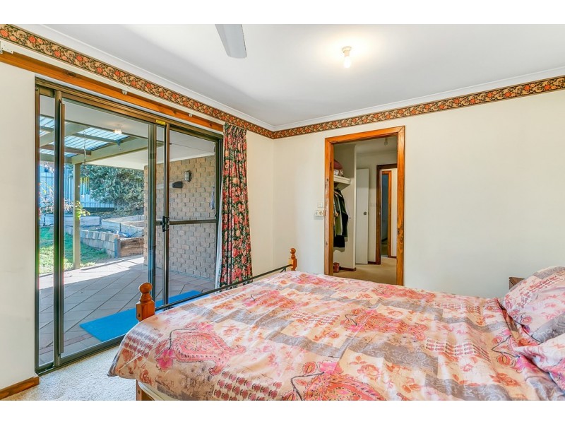 5 Karen Court, Hallett Cove SA 5158