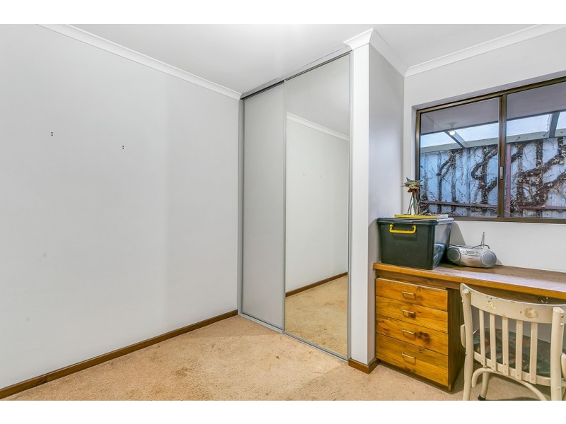 5 Karen Court, Hallett Cove SA 5158