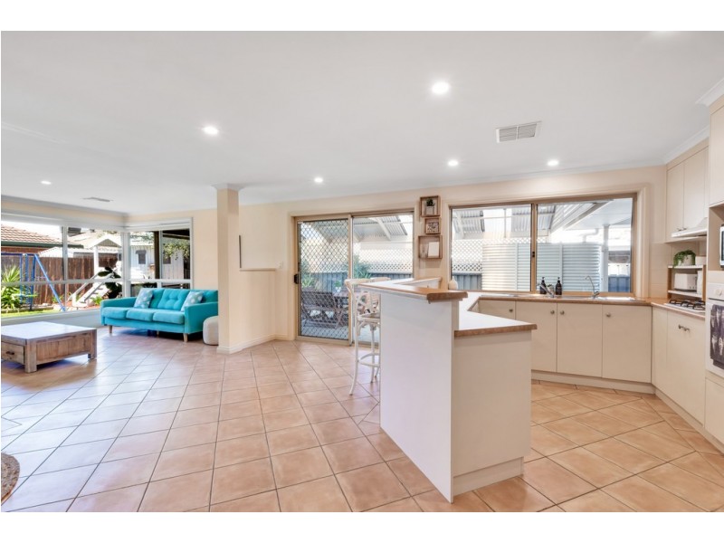 14 Marrington Circuit, Morphett Vale SA 5162