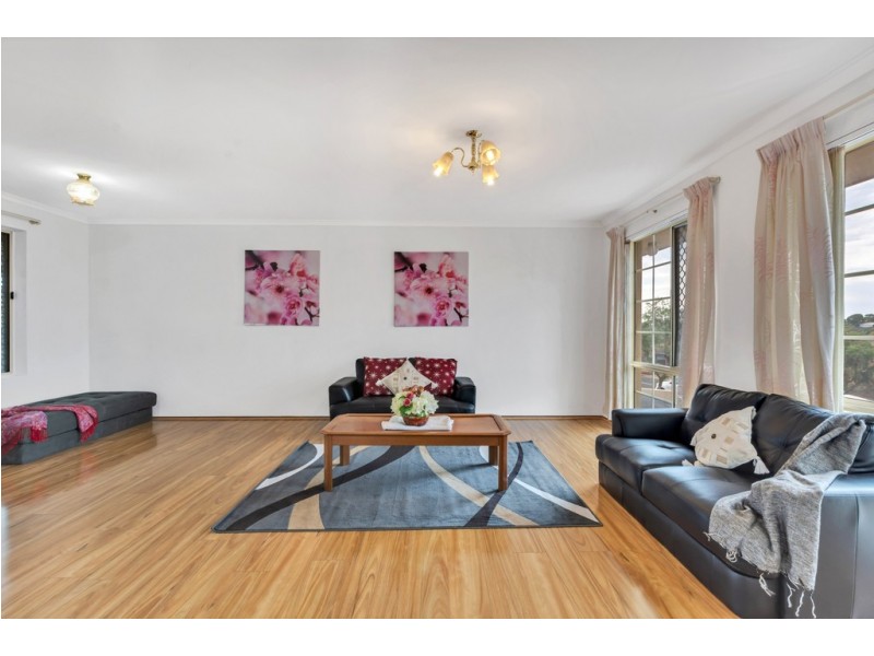 4 Lighthouse Drive, Hallett Cove SA 5158