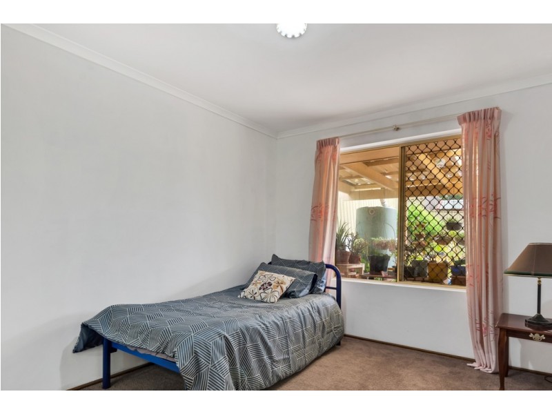 4 Lighthouse Drive, Hallett Cove SA 5158