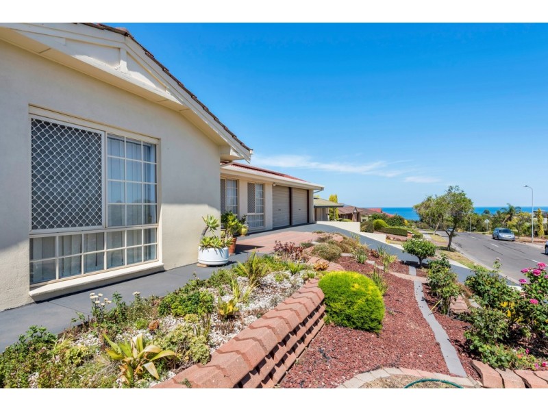 4 Lighthouse Drive, Hallett Cove SA 5158