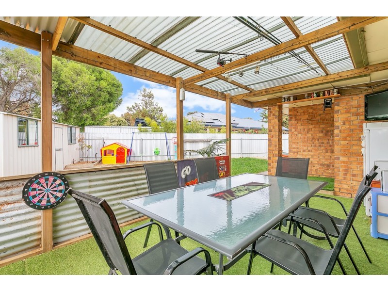4 Kiwani Court, Morphett Vale SA 5162