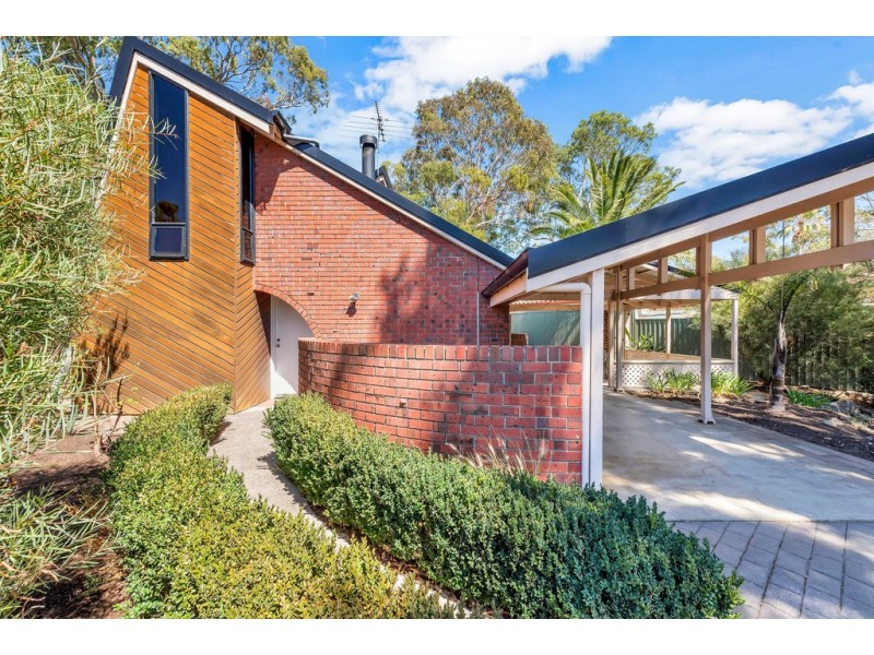 28 Courageous Avenue, Happy Valley SA 5159