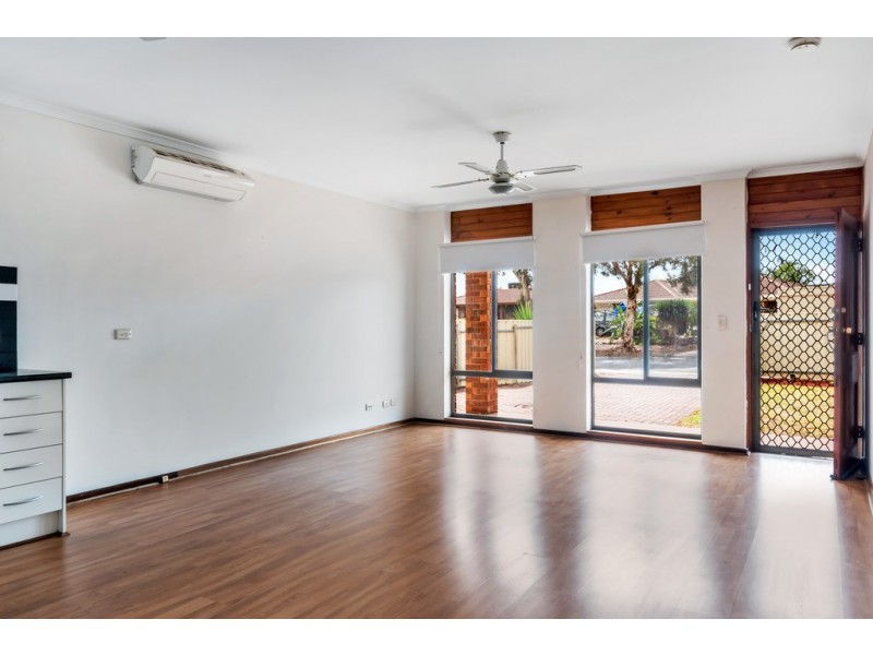 20 Scottsglade Road, Christie Downs SA 5164