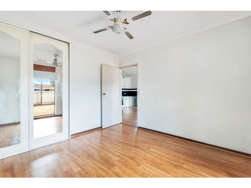 20 Scottsglade Road, Christie Downs SA 5164