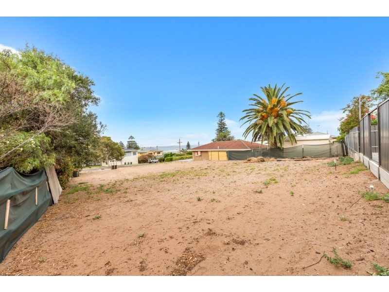 47 Third Avenue, Moana SA 5169