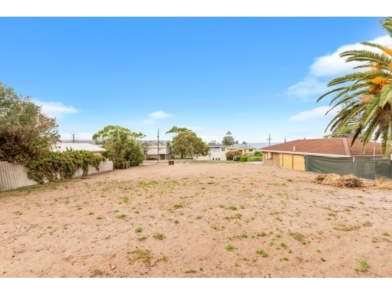 47 Third Avenue, Moana SA 5169