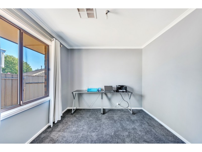 7 Anita Court, Woodcroft SA 5162
