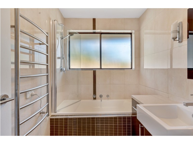 32 Second Avenue, Bridgewater SA 5155