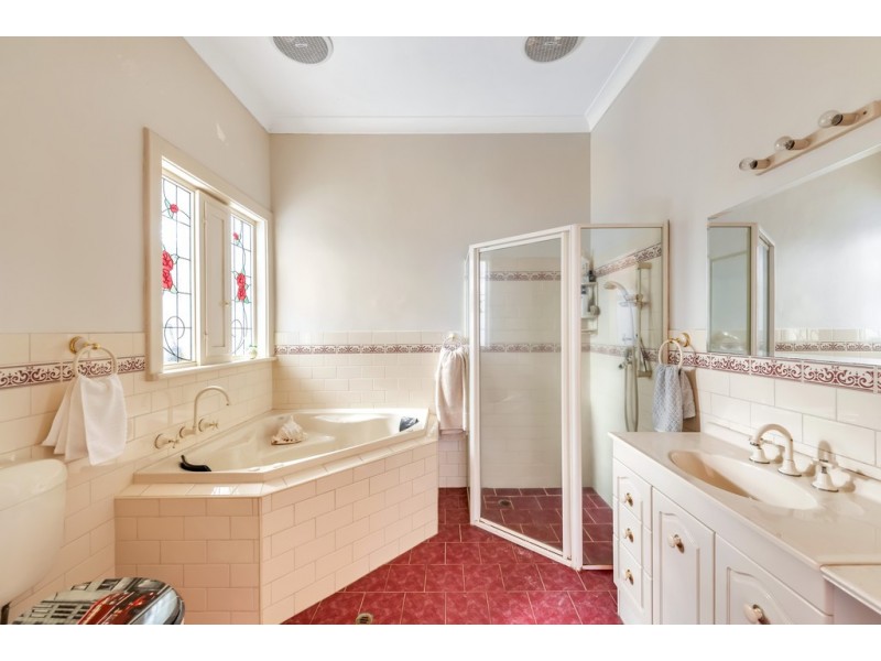 31 George Francis Drive, Mount Compass SA 5210