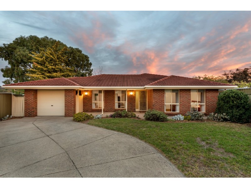 4 Evans Court, Woodcroft SA 5162