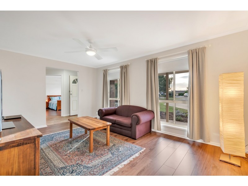 4 Evans Court, Woodcroft SA 5162