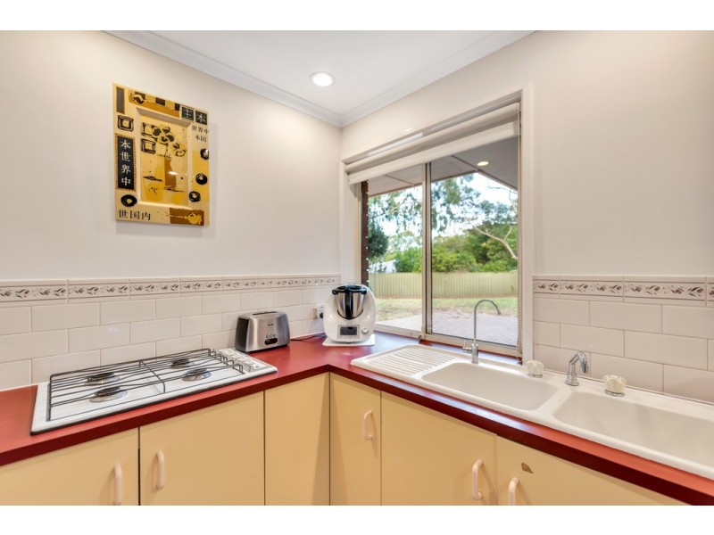 4 Evans Court, Woodcroft SA 5162