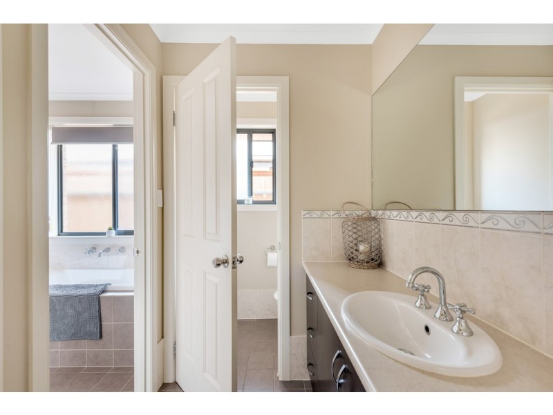 4 Enya Lane, Seaford Meadows SA 5169