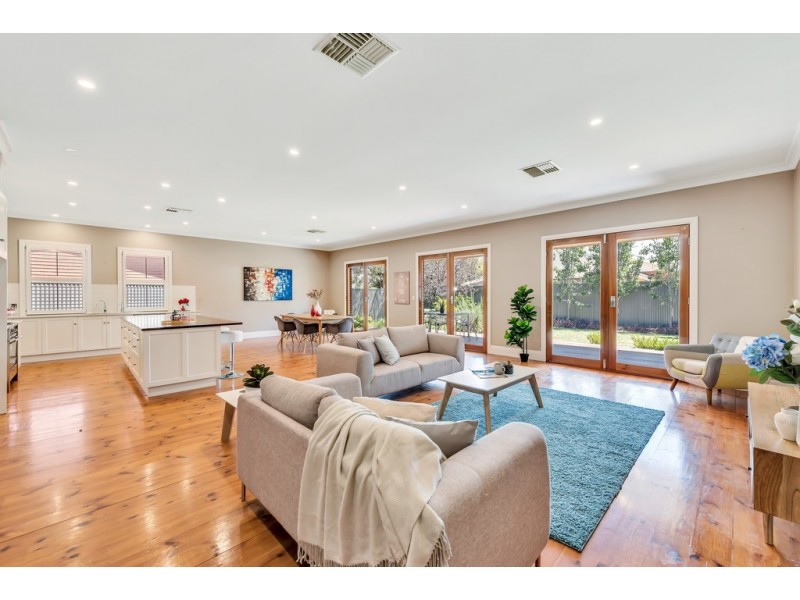 62 Avenue Road, Cumberland Park SA 5041