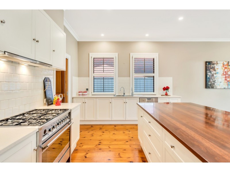 62 Avenue Road, Cumberland Park SA 5041