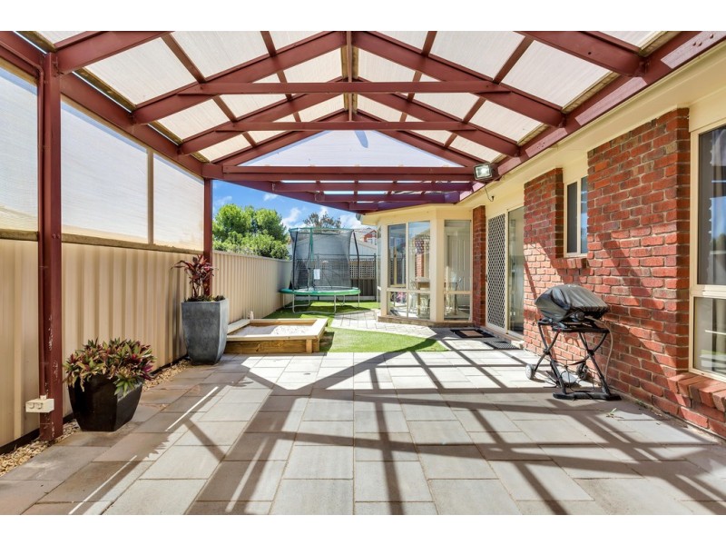 27 Kallamurra Street, Hallett Cove SA 5158