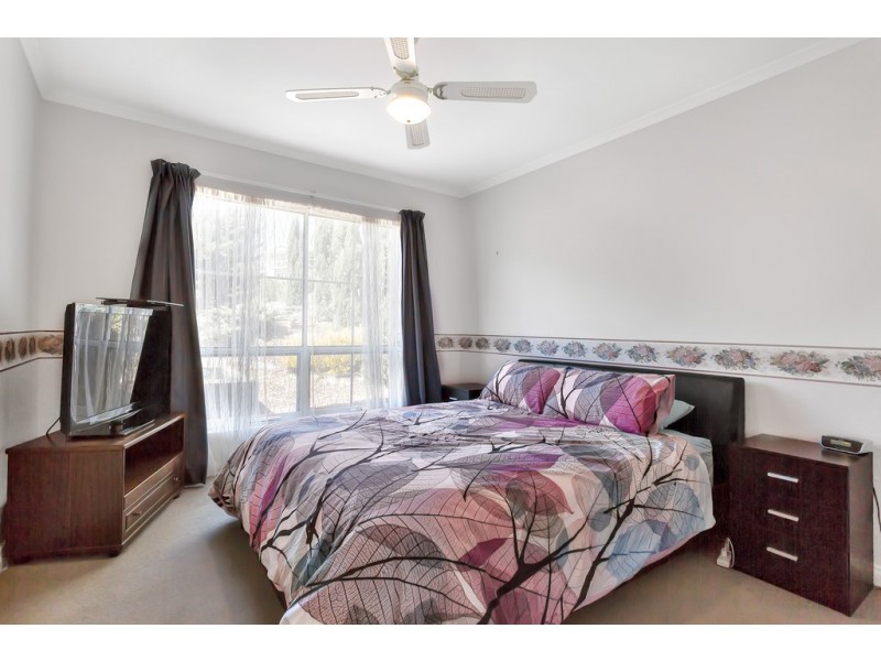 27 Kallamurra Street, Hallett Cove SA 5158