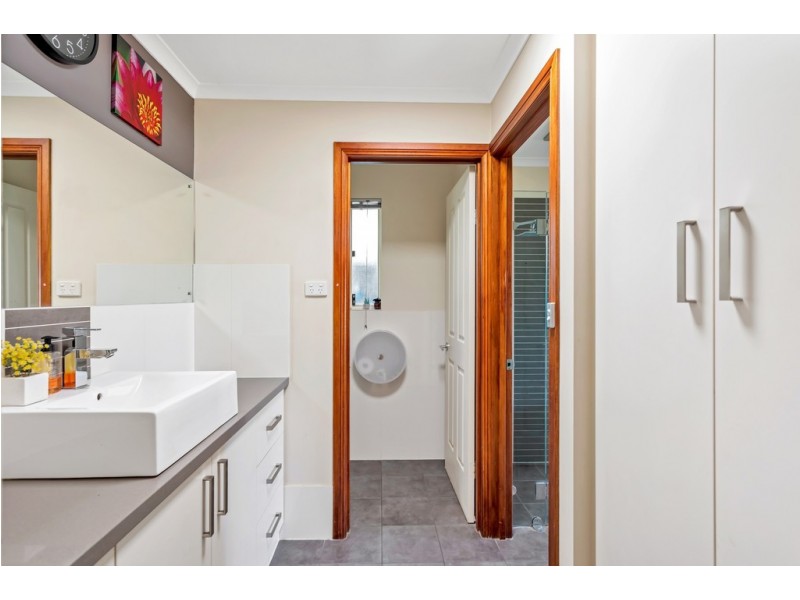 4 Melrose Court, Happy Valley SA 5159