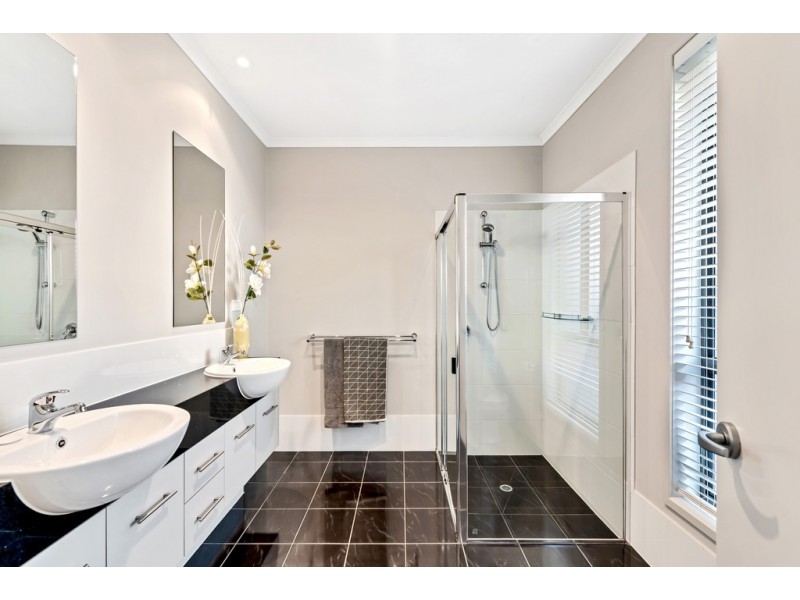 2 Naval Road, Seaford Meadows SA 5169