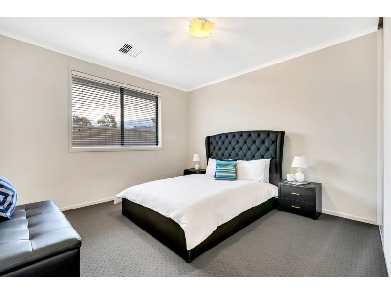 2 Naval Road, Seaford Meadows SA 5169