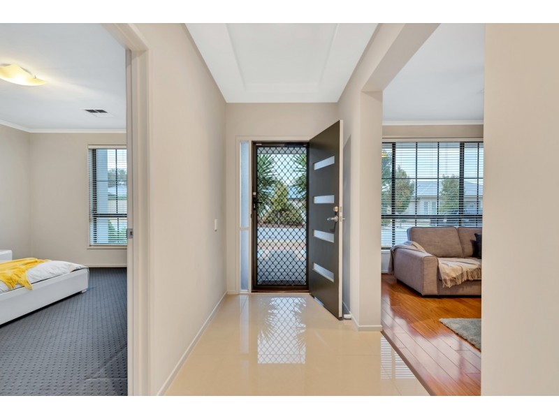 2 Naval Road, Seaford Meadows SA 5169