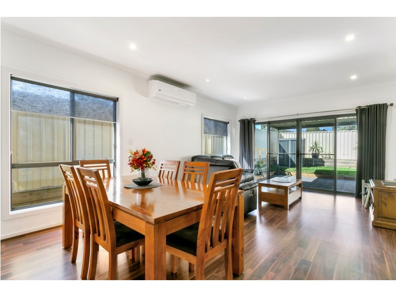 35 Flinders Crescent, Hackham SA 5163