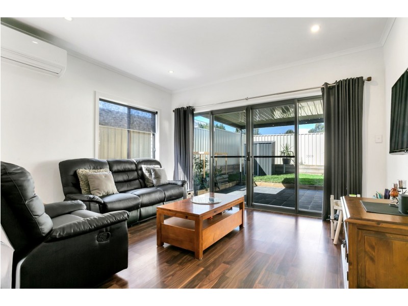 35 Flinders Crescent, Hackham SA 5163