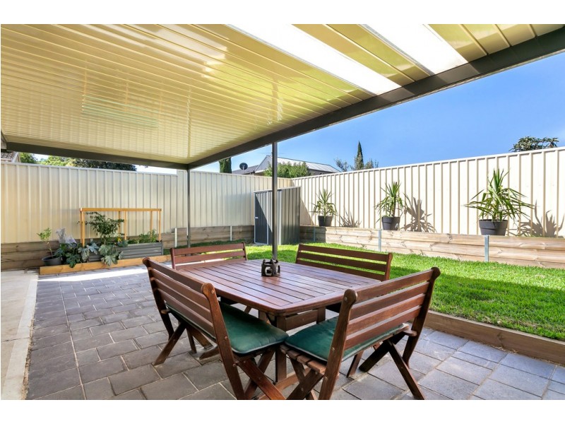 35 Flinders Crescent, Hackham SA 5163